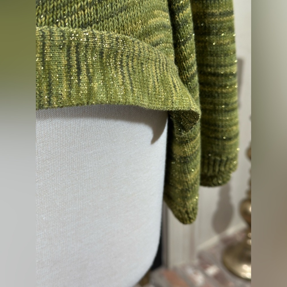 Vintage Kris‎ Tae’s Metallic Olive Green Crossover Knit Sweater Size M USA - Picture 7 of 9